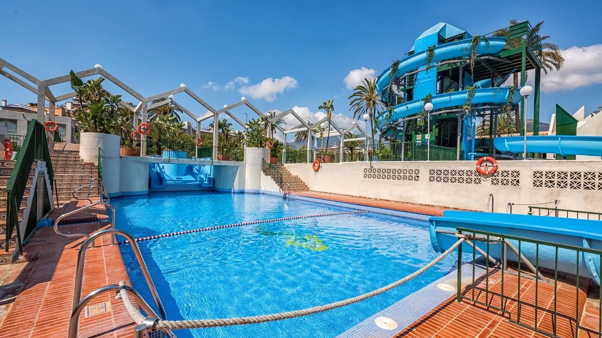 Benalbeach Apartment With Sea & Garden View Benalmadena 0*,