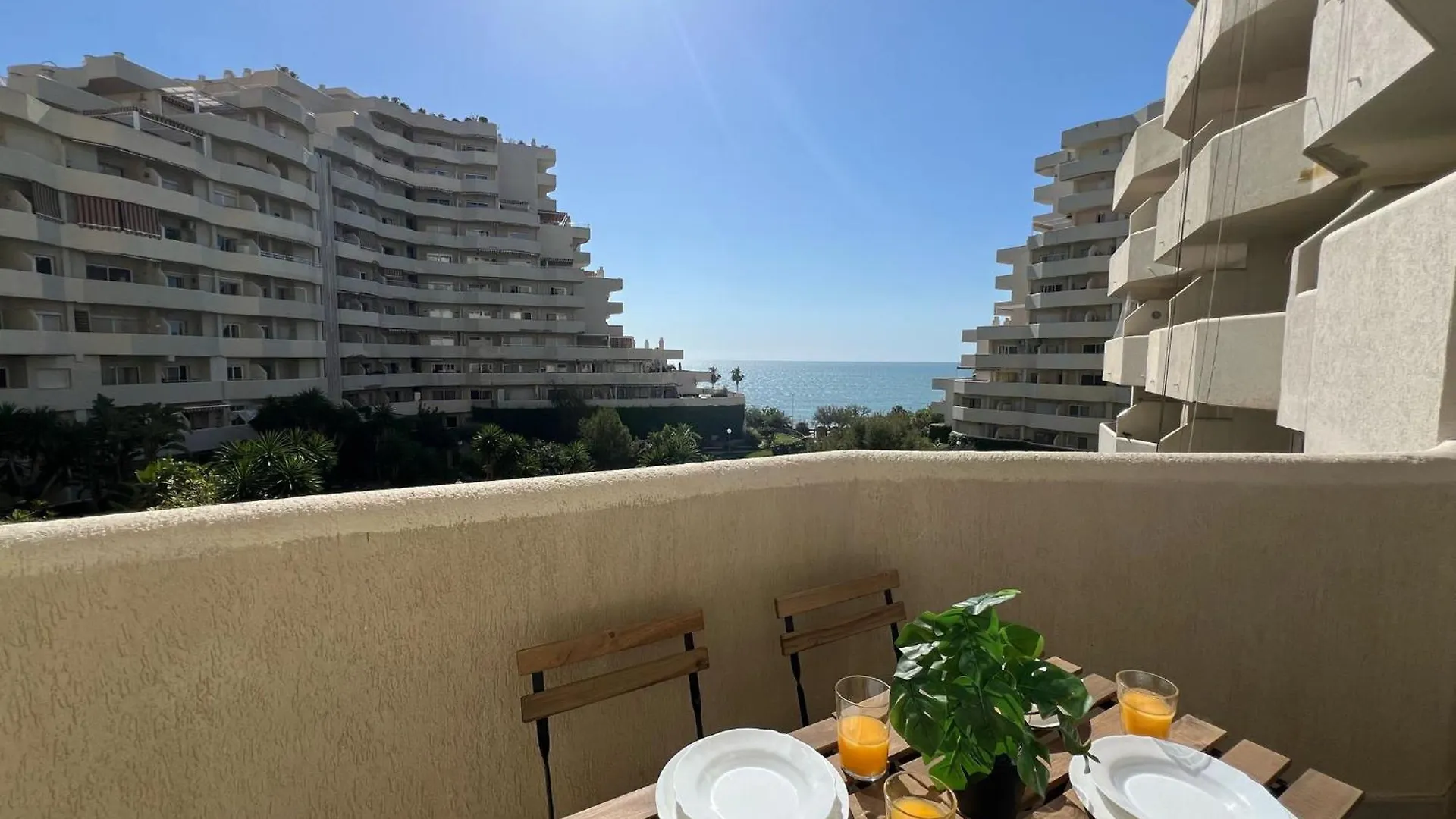 Benalbeach Apartment With Sea & Garden View Benalmadena 0*,