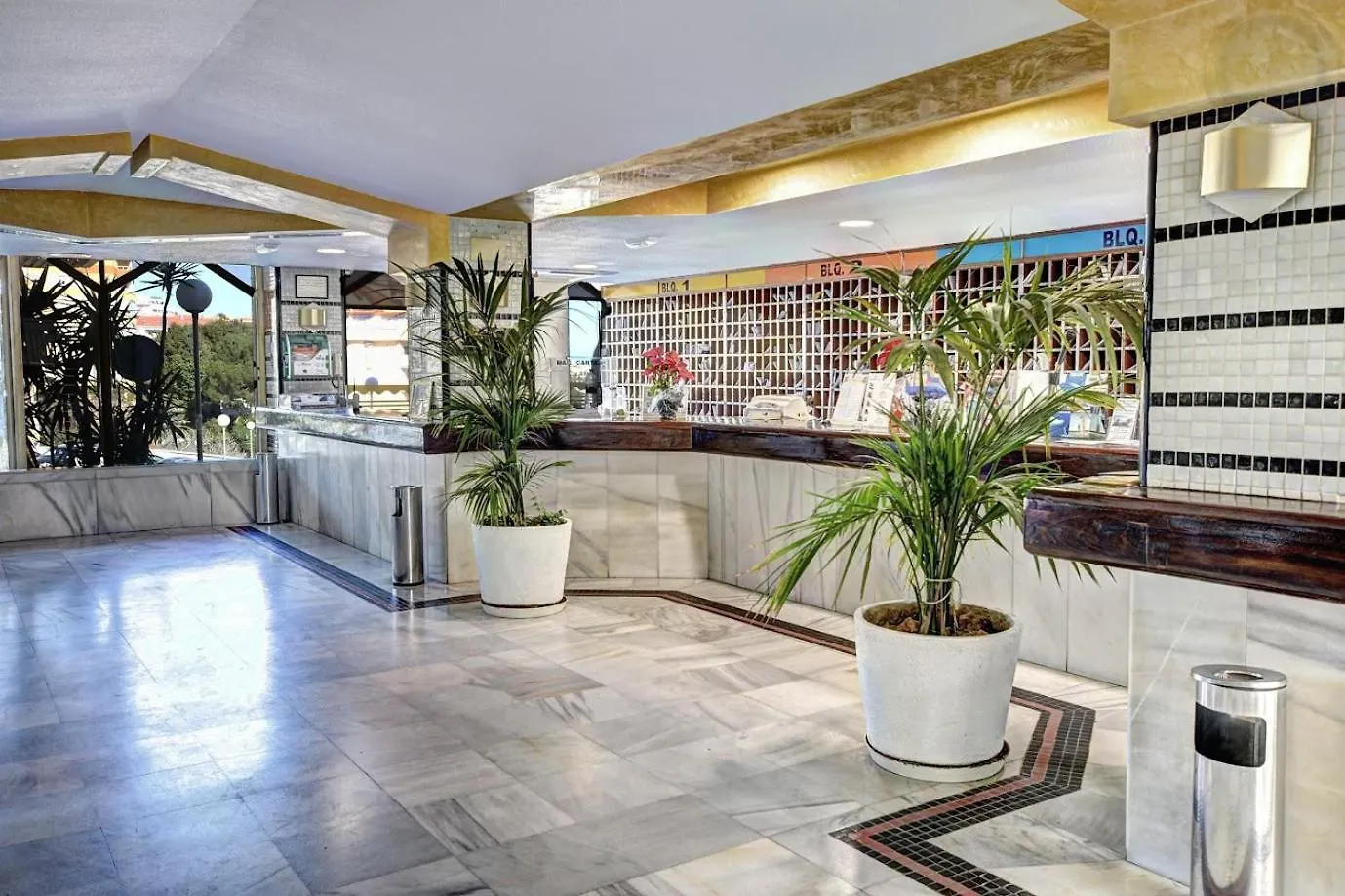 Benalbeach Apartment With Sea & Garden View Benalmadena